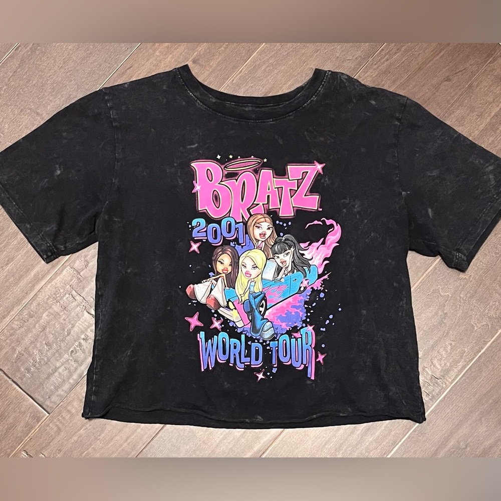 Women Black Bratz Doll Cropped Graphic shirt